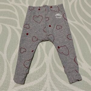 Roots 6-12 Months Grey Leggings with Heart Design
